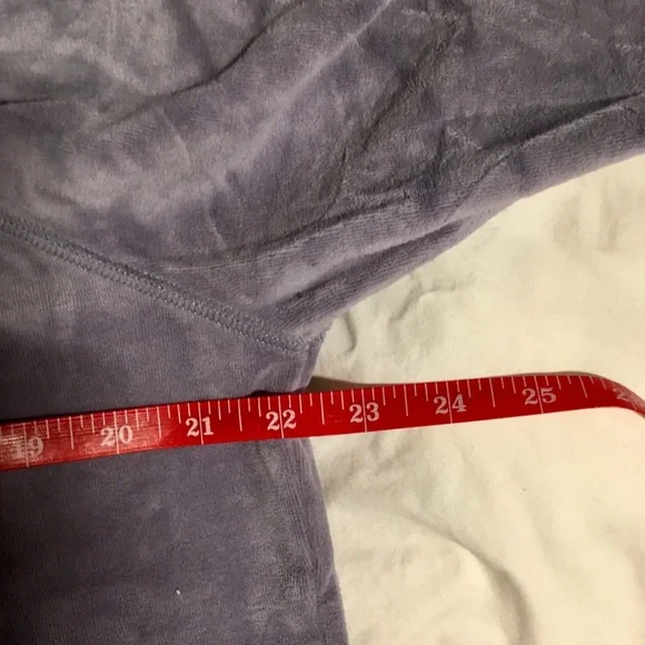 ☀️Victoria’s Secret velour cropped sweatshirt☀️ - Picture 5 of 8